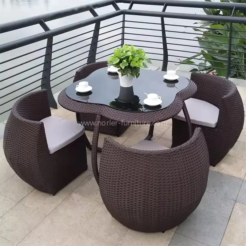 Kültéri erkély rattan kerek étkező bútorok